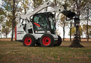 Bobcat_Attachments_-_Auger_1 Auger