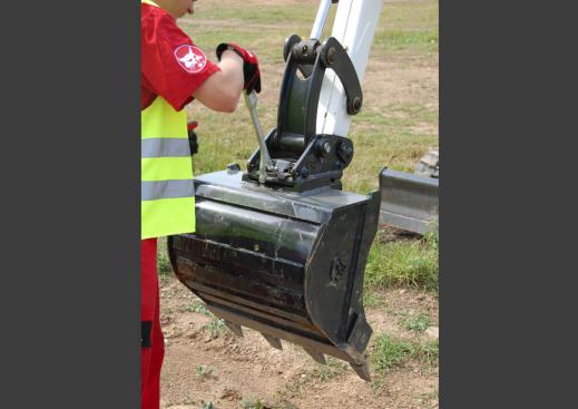 Bobcat_Attachments_-_Buckets_Excavator_4 Buckets (Excavators)