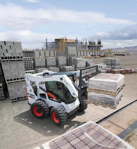 Bobcat_Attachments_-_Pallet_Fork_5