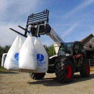 Bobcat_Attachments_-_Pallet_Fork_8