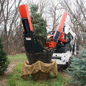 Bobcat_Attachments_-_Tree_Transplanters_6