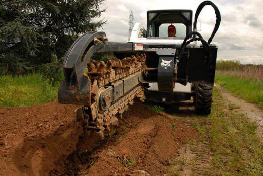 Bobcat_Attachments_-_Trencher_8 Bobcat_Attachments_-_Trencher_8