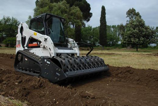 Bobcat_Attachments_-_Vibratory_Roller_4 Bobcat_Attachments_-_Vibratory_Roller_4