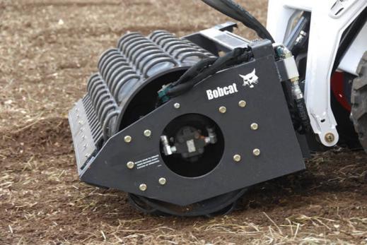 Bobcat_Attachments_-_Vibratory_Roller_6 Vibratory Roller