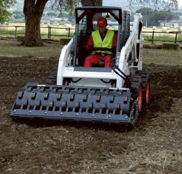 Bobcat_Attachments_-_Vibratory_Roller_8 Bobcat_Attachments_-_Vibratory_Roller_1