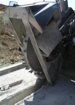 Bobcat_Attachments_-_Wheel_Saw_8 Bobcat_Attachments_-_Wheel_Saw_1