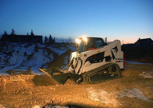 Bobcat_Compact_Track_Loaders_-_T650_6 Bobcat_Compact_Track_Loaders_-_T650_1
