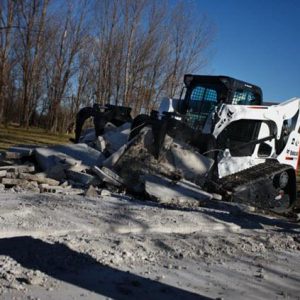 T770 Compact Tracked Loaders