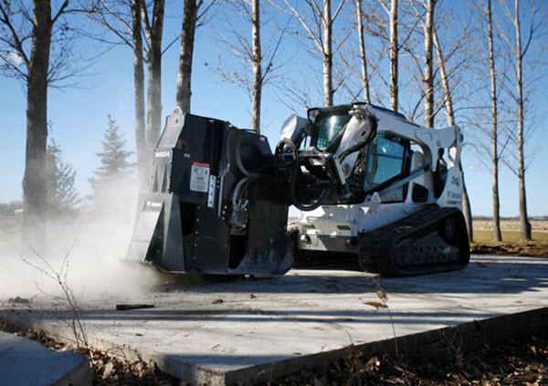 Bobcat_Compact_Track_Loaders_-_T770_6 T770 Compact Tracked Loaders