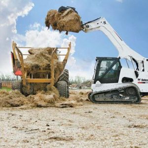 T870 Compact Tracked Loader