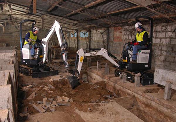 Bobcat_Mini_Excavators_-_E08_8 Bobcat_Mini_Excavators_-_E08_1