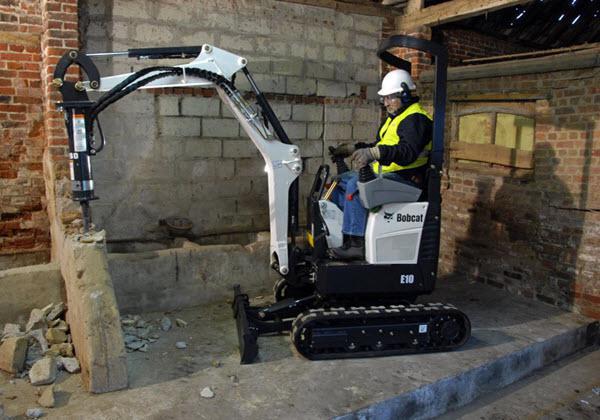 Bobcat_Mini_Excavators_-_E10_1