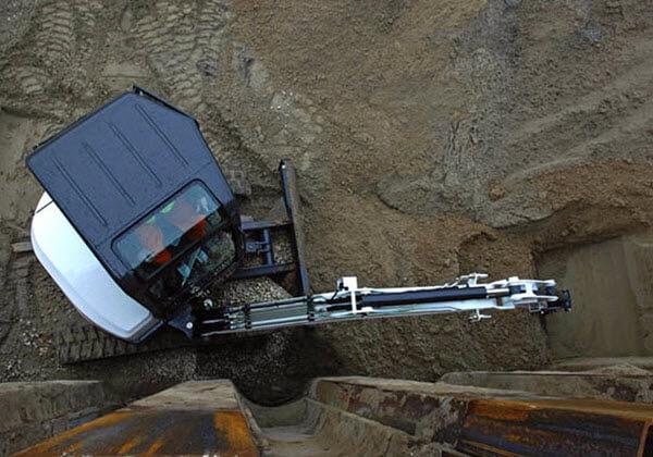 Bobcat_Mini_Excavators_-_E32_5 E32 Compact Excavator