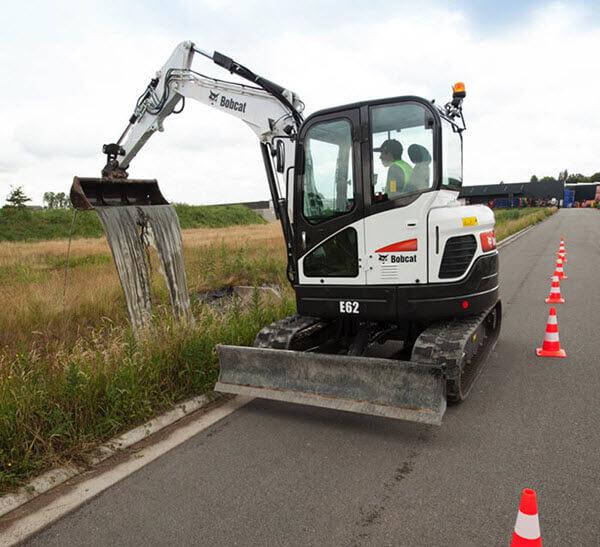 Bobcat_Mini_Excavators_-_E62_3 E62 Compact Excavator