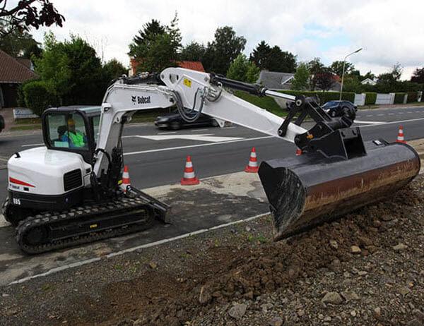 Bobcat_Mini_Excavators_-_E85_3_5 E85 Compact Excavator