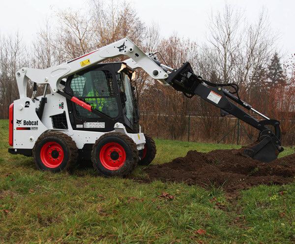 Bobcat_Skid-Steer_Loaders_-_S570_3 S770 Skid-Steer Loader