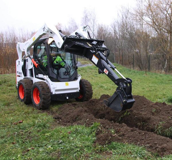 Bobcat_Skid-Steer_Loaders_-_S570_5 S770 Skid-Steer Loader