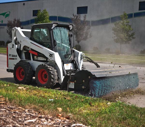 Bobcat_Skid-Steer_Loaders_-_S570_6 S770 Skid-Steer Loader