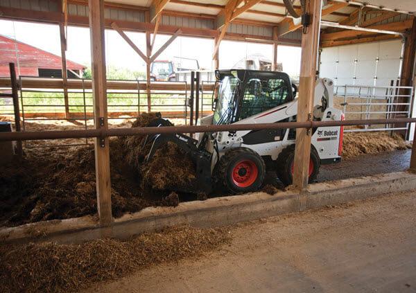 Bobcat_Skid-Steer_Loaders_-_S590_5 Bobcat_Skid-Steer_Loaders_-_S590_1