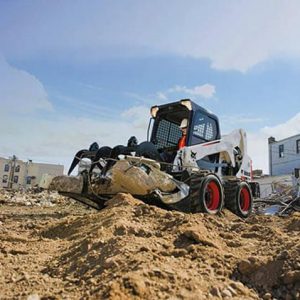 Bobcat_Skid-Steer_Loaders_-_S650_4