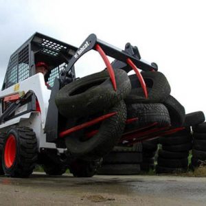 Bobcat_Skid-Steer_Loaders_-_S70_1