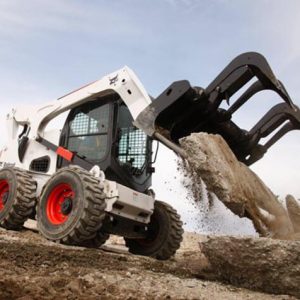 Bobcat_Skid-Steer_Loaders_-_S850_1