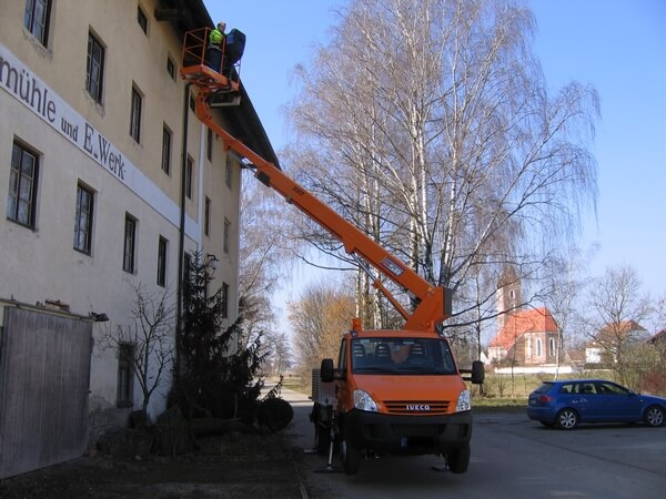 E200T_-_Aerial_Flatforms_2 E200T_-_Aerial_Flatforms_1