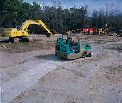 800 Industrial Ride-on Sweeper 800 Industrial Ride-on Sweeper