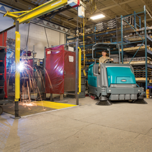 M17 Battery-Powered Rider Sweeper-Scrubber