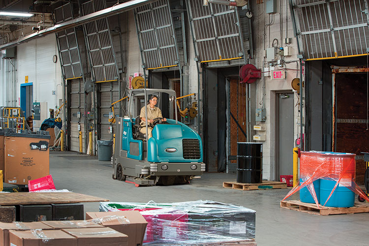 M20 Logistics M20 Integrated Rider Sweeper-Scrubber