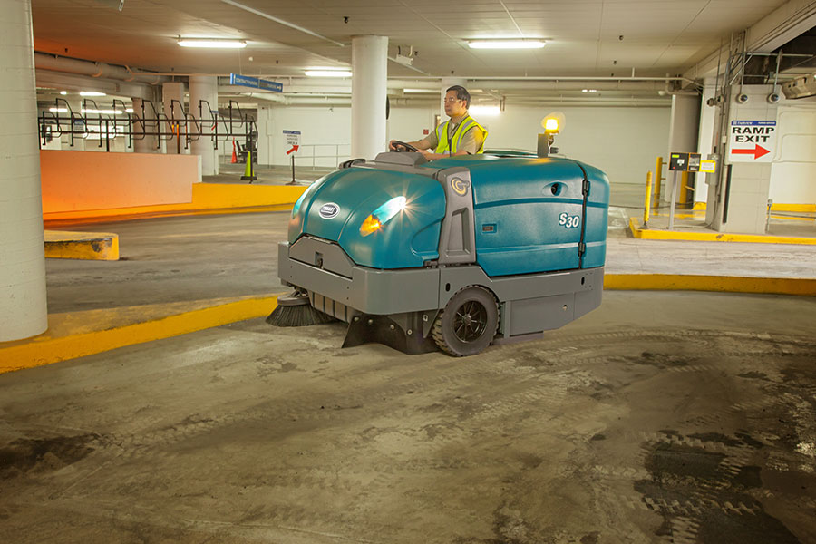 S30 Mid-sized Rider Sweeper S30 Mid-sized Rider Sweeper