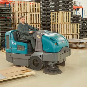 S30 Mid-sized Rider Sweeper