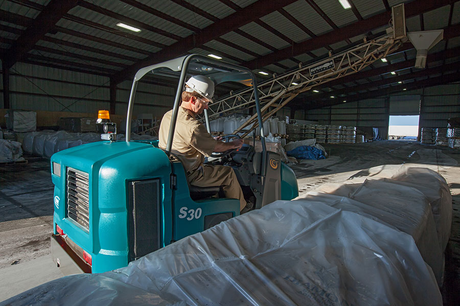 S30 Mid-sized Rider Sweeper S30 Mid-sized Rider Sweeper