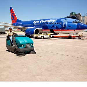 S20 Compact Mid-sized Rider Sweeper