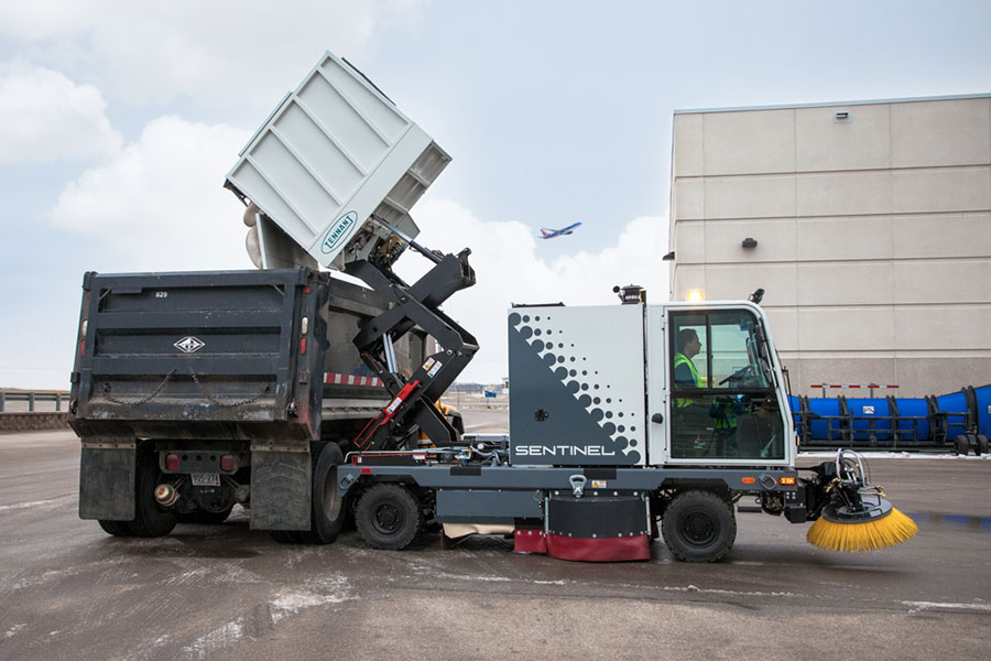 Sentinel® High-Performance Rider Sweeper Sentinel® High-Performance Rider Sweeper