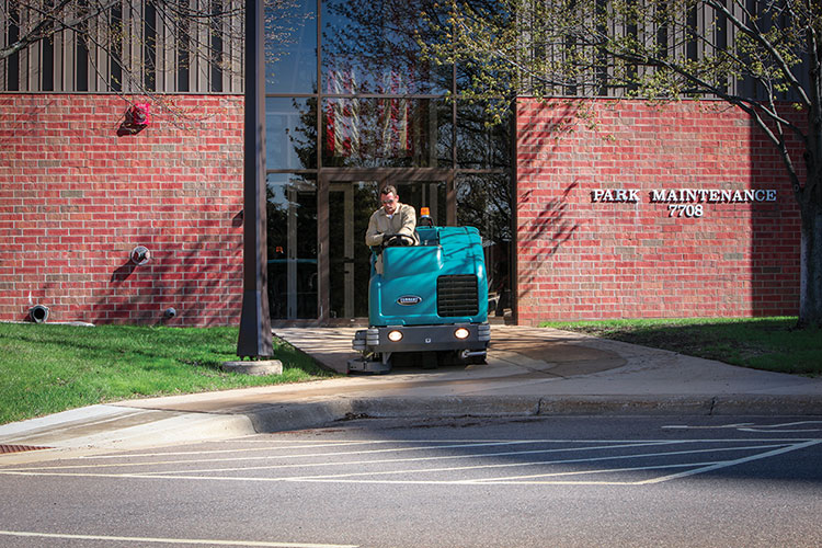 T20 Industrial Ride-on Floor Scrubber-Dryer T20 Industrial Ride-on Floor Scrubber-Dryer