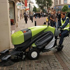 400 Green Machine Air Sweeper